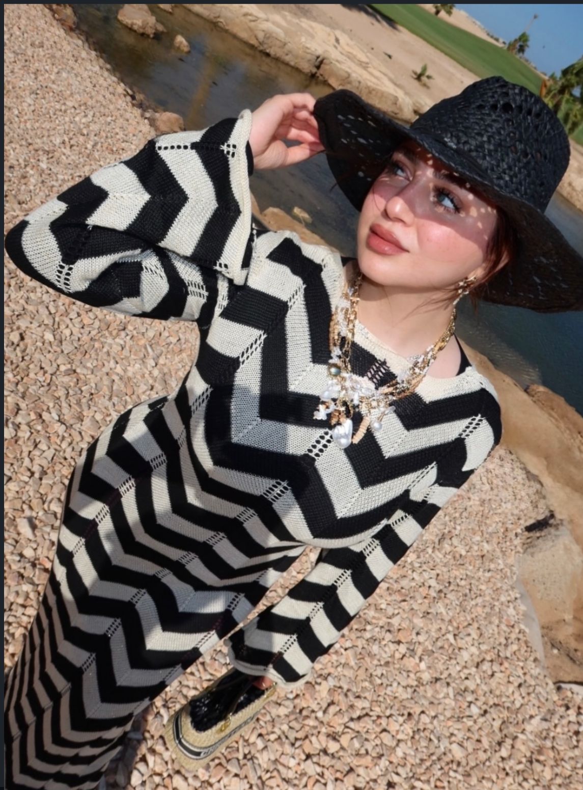 The Nura Knit